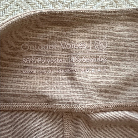 OV | Outdoor Voices Oatmeal Color-blocked Leggings Size Medium - Picture 5 of 6